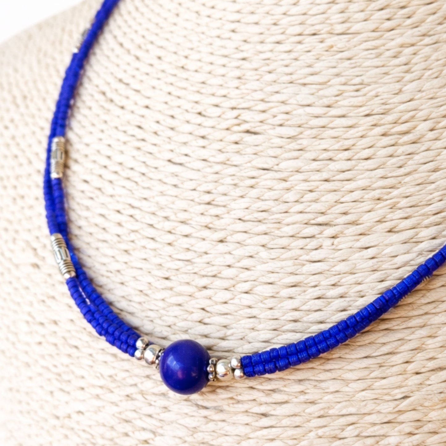 Collar Nepalí Extrafino Dos Líneas · Ónix Azul & Lapislázuli | Joya de Poder e Intuición