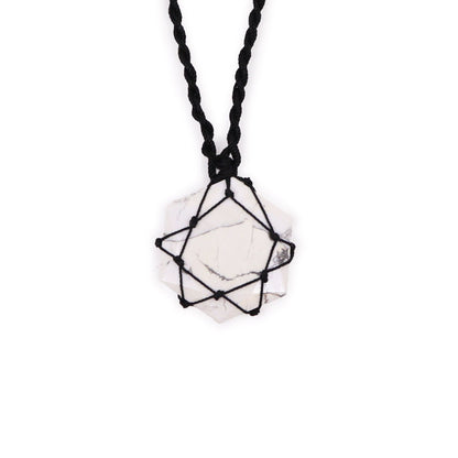 Collar de Howlita Hexagonal - Paciencia