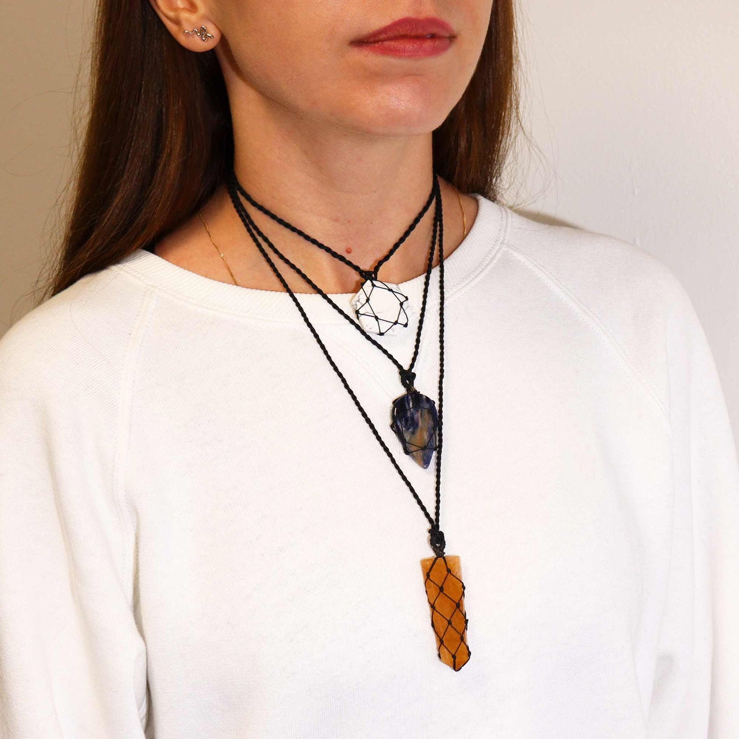 Collar de Howlita Hexagonal - Paciencia
