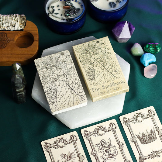 Las cartas oráculo del libro de hechizos