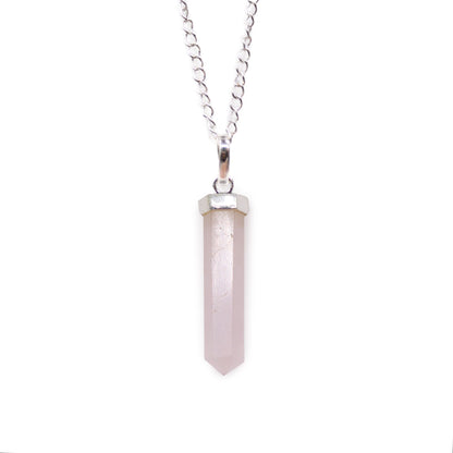 Collar Punta Clásica de Cuarzo Rosa con Cadena Plateada – Amor y Calma