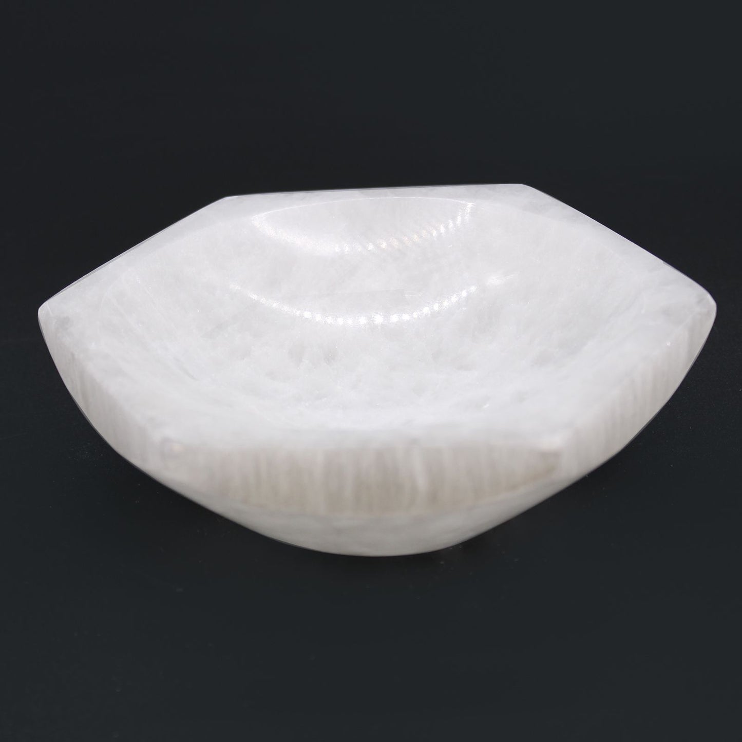 Cuenco hexagonal de selenita - 15cm